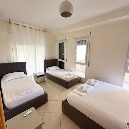 Noi Sea View Apartman